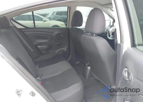 2018 Nissan Versa 1.6 S z USA, uszkodzony, nr VIN 3N1CN7AP5JL812646